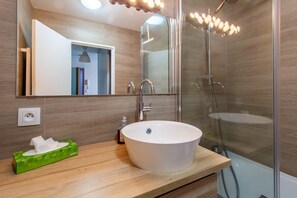 Hair dryer, towels, toilet paper