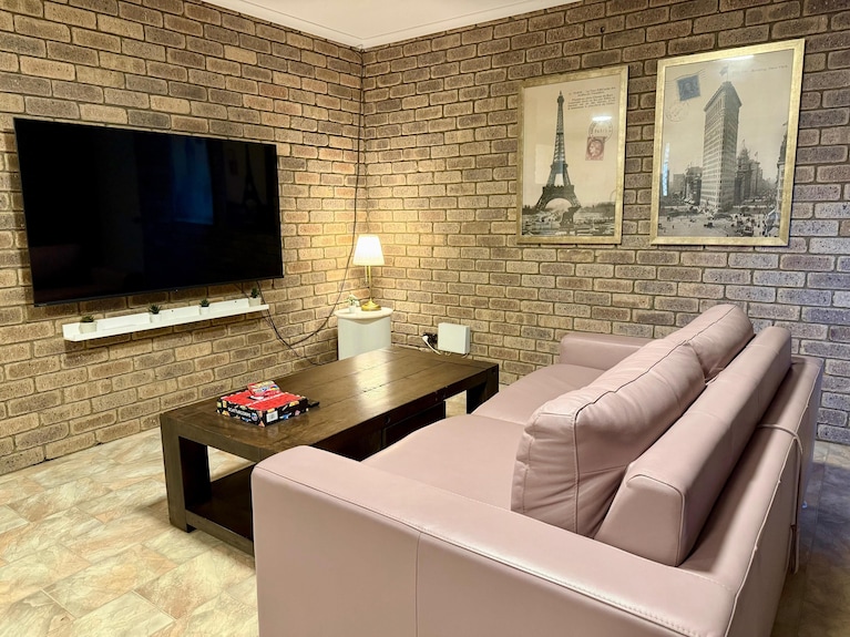 Spacious Villa With Comfortable Beds - Western Australia