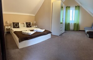8 chambres, Wi-Fi, draps fournis