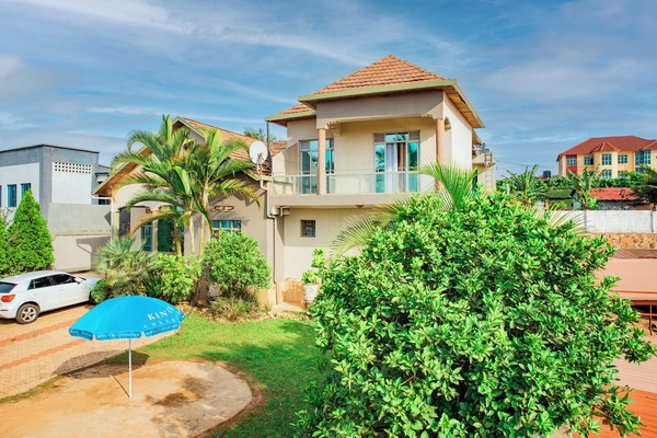 Bagian depan properti