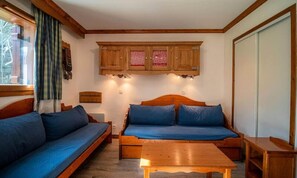 Interior - Athamante 02 (Les Avanchers-Valmorel)