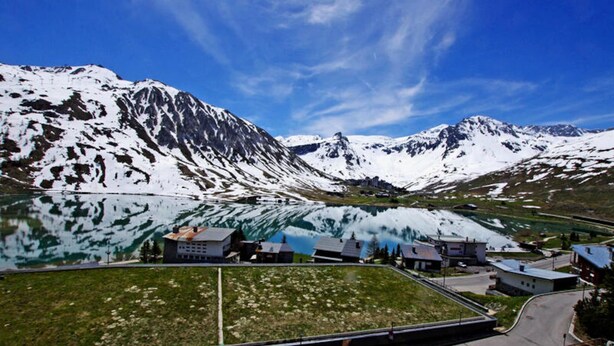Unclassified image, 1 of 3, button - Comfortable Family Apartment With Lake View (Tignes)