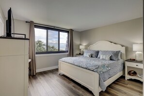 2 bedrooms, iron/ironing board, Internet, bed sheets