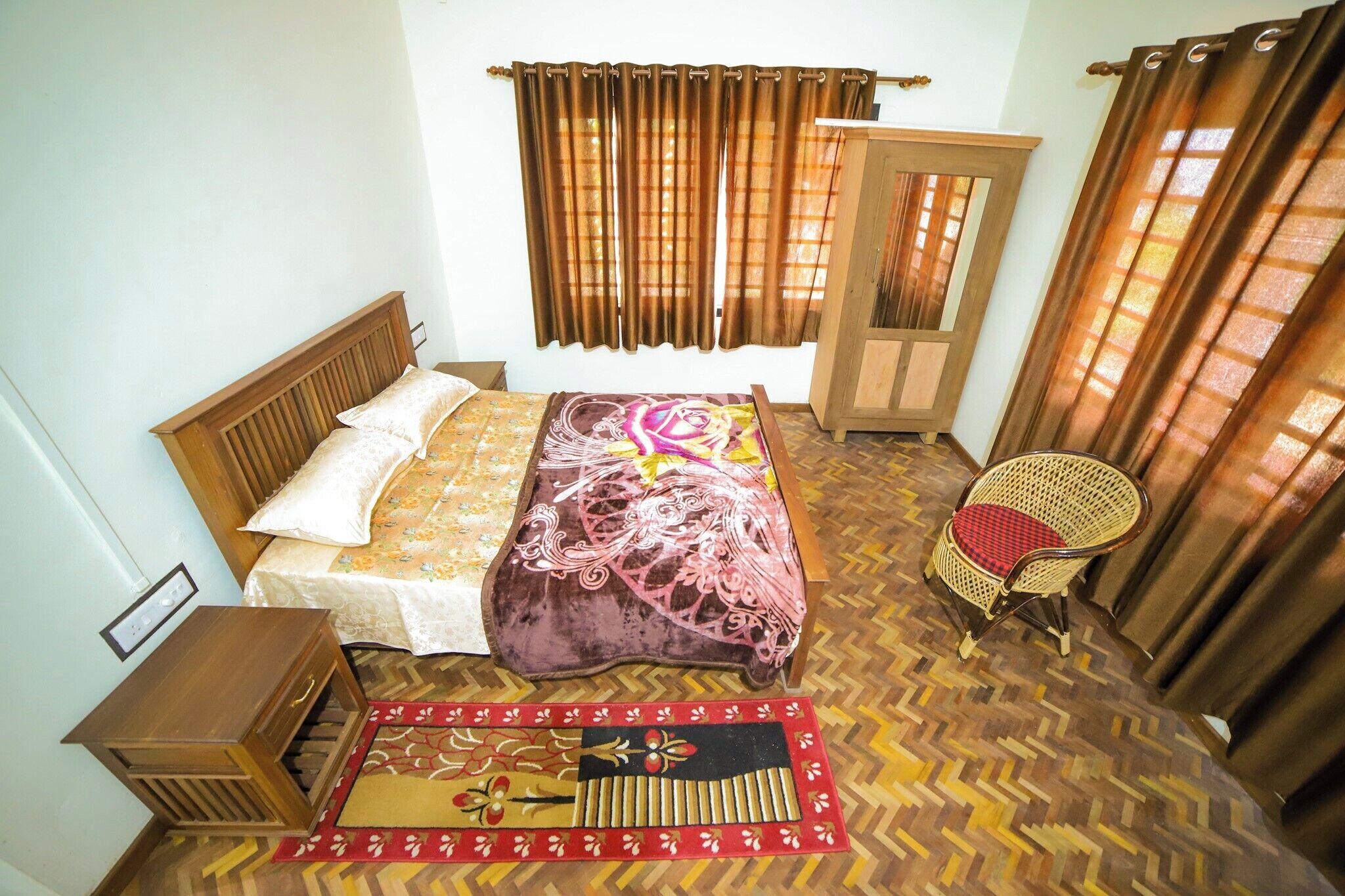 Standard Double Room, Partial Lake View | Free WiFi