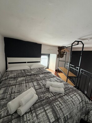 1 makuuhuone, silitysrauta/-lauta, Wi-Fi, vuodevaatteet