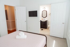 5 soverom, skrivebord, strykejern/-brett og wi-fi