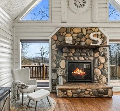 Dog Friendly Log Retreat on 42 Private Acres Sleeps 10 Plus RV Hookup