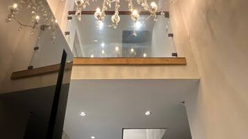 Nhà, 6 phòng ngủ, phù hợp cho người khuyết tật, ban công | Nội thất