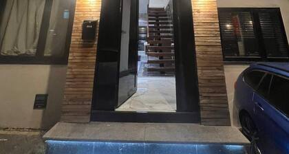 Elegant Family Home, 2x Jacuzzi Corner Bath