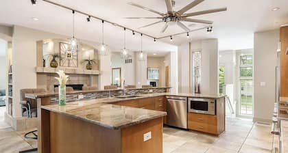 Charming 3-bedroom house with in home theater and gorgeous sunroom in Rockford.