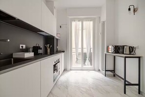 Ofen, Herdplatte, Geschirrspüler, Toaster