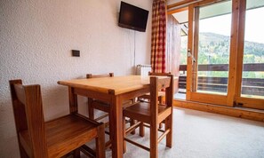 Dining - Crystalline 12 (Les Avanchers-Valmorel)