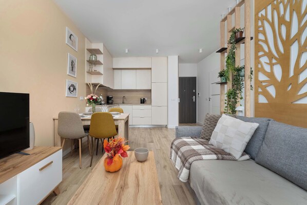 Téléviseur, bureau