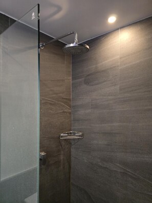 Apartment, Balcony | Bathroom