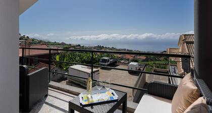 2-bed apt with sea view |Ponta do Sol SeaView