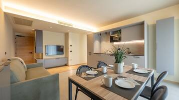 Apartment, 2 Bedrooms, Terrace, Tower | Private kitchen | Fridge, microwave, stovetop, dishwasher