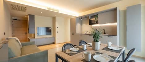 Apartment, 2 Bedrooms, Terrace, Tower | Private kitchen | Fridge, microwave, stovetop, dishwasher