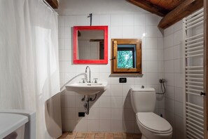 Dusche, Handtücher, Seife, Toilettenpapier