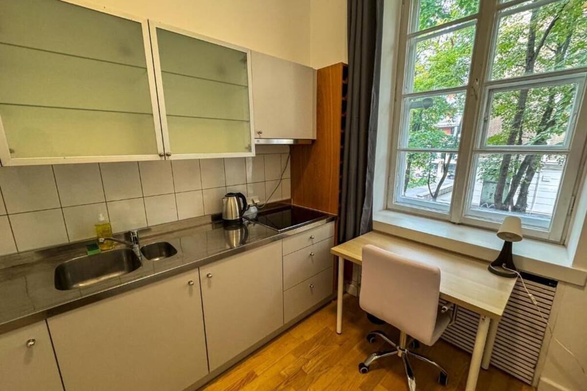 Classic szoba, 1 egyszemélyes ágy | Íróasztal, laptophoz jól használható munkafelület és hangszigetelés
