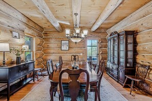 تناول الطعام