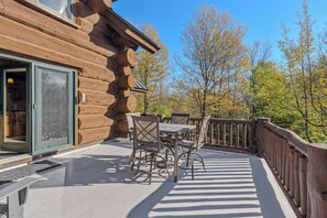 تناول الطعام بالخارج