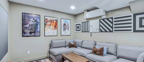 TV, fireplace, offices