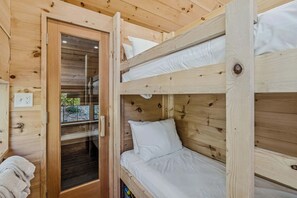 WiFi, bed sheets