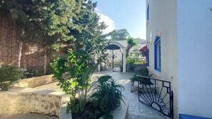 Property grounds - Charming seaside villa for 11 people with private pool and fireplace (Tabarka)