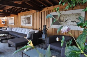 Interior - Character villa in the heart of St-Tropez! Swimming pool, lush garden and calm (Saint-Tropez)