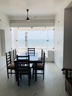 تناول الطعام