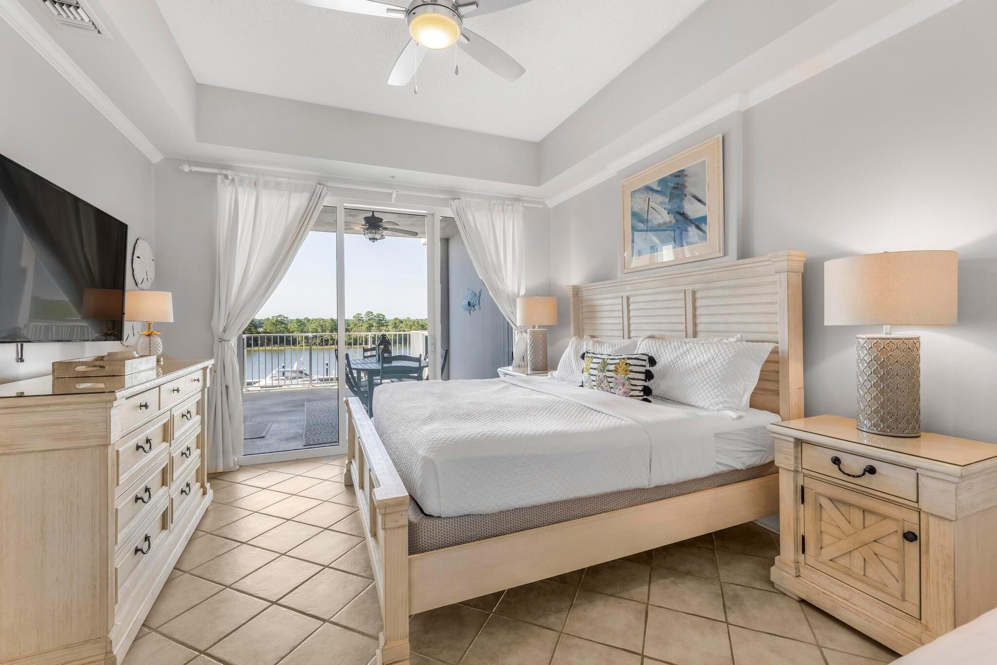 Condo, Multiple Beds (The Wharf 321)