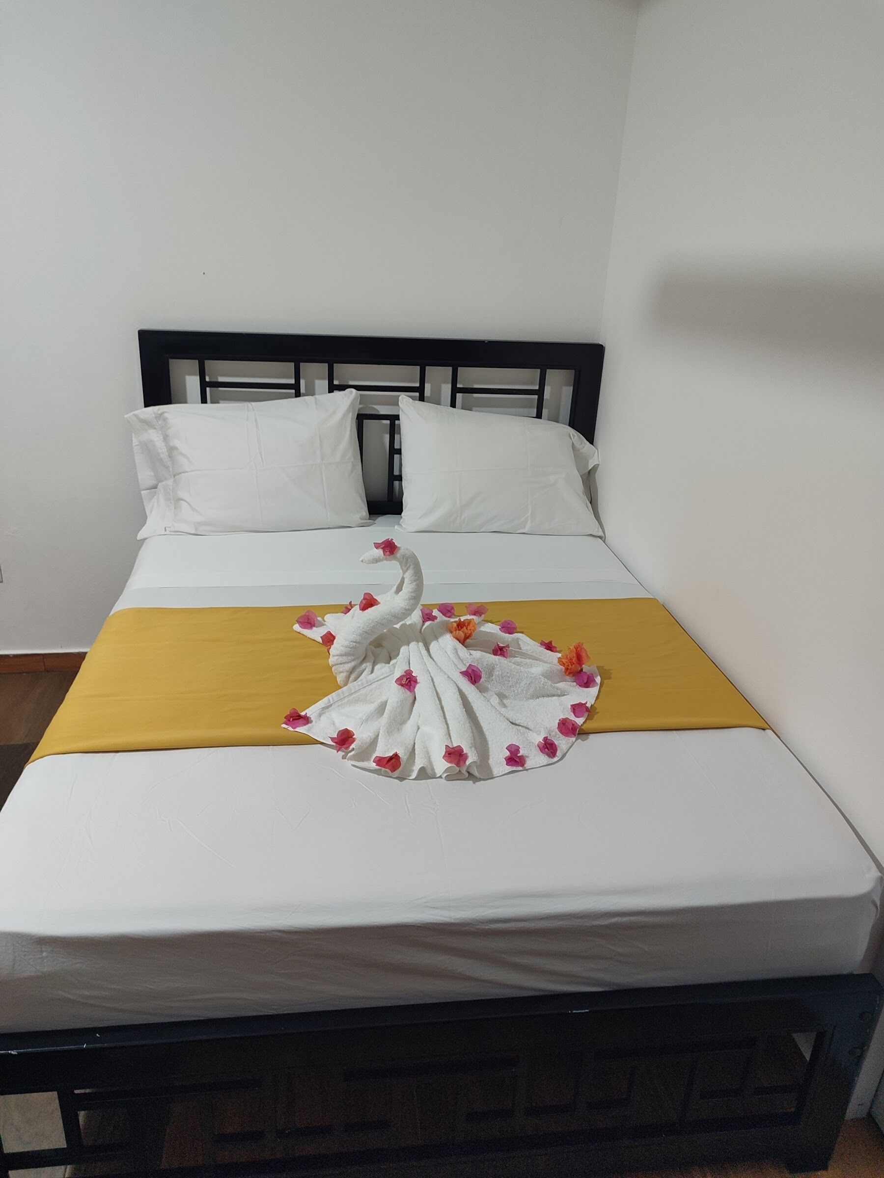 1 habitación, internet y ropa de cama 