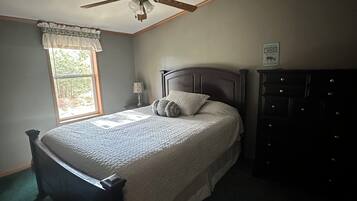 3 bedrooms, WiFi, bed sheets