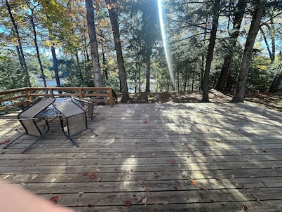 Deer Haven - A charming 3-bedroom house on the chain in Beautiful 3-Lakes