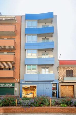 Front of property - Sun & Moon Aparthotel (El Prat de Llobregat)