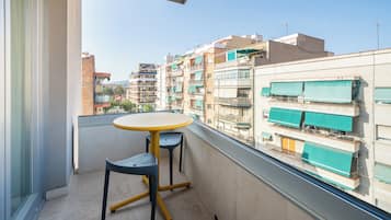 Appartement Deluxe, vue sur la ville | Accès au Wi-Fi (inclus), literie fournie