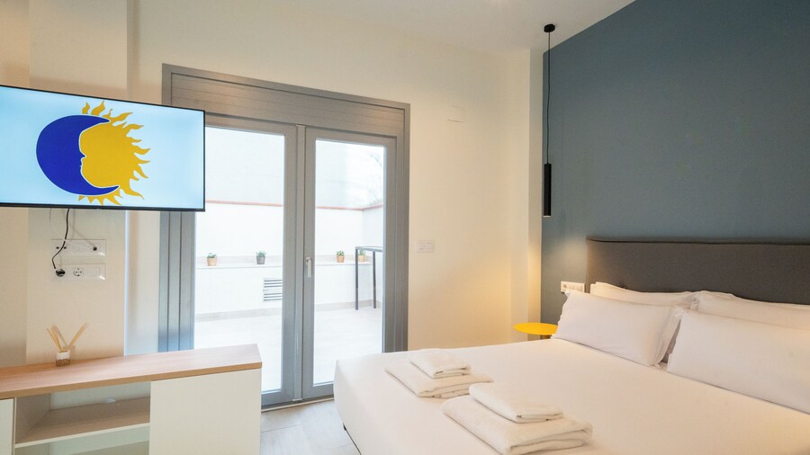 Sun & Moon Aparthotel