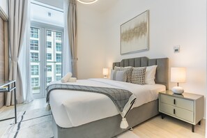 2 soverom, safe på rommet, strykejern/-brett og wi-fi (inkludert)