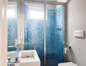 Shower, hair dryer, bidet, towels - The Pearl of the West - Tradewinds (Milazzo)
