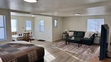 1 chambre, fer et planche Ă repasser, lit parapluie, Wi-Fi