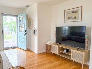 TV - Bayside Gypsea St George Island, Golf cart Rental (Saint George Island)
