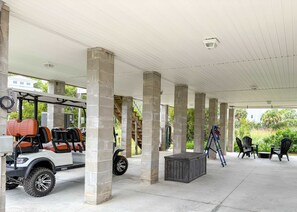 Property grounds - Bayside Gypsea St George Island, Golf cart Rental (Saint George Island)