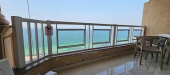 Luxury Sea View Apartment