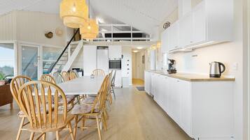 Kühlschrank, Herdplatte, Geschirrspüler