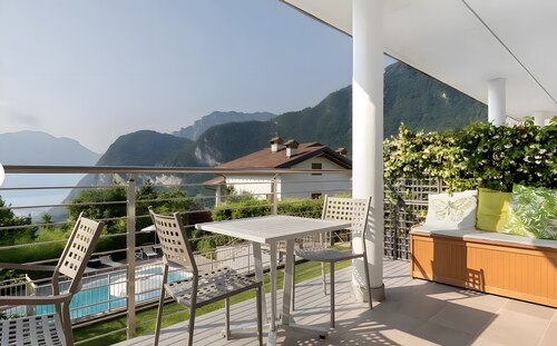 Eco del Garda - Room 307 - bright with skylights
