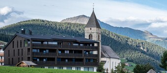 Apartment 'Mountain Lodge Margit 203' with Private Terrace, Shared Garden and Wi-Fi