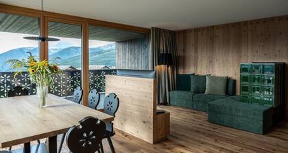 Family Apartment 203 'Mountain Lodge Margit' mit privatem Balkon und Infrarot-Sauna