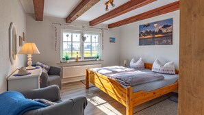 2 soverom, strykejern/-brett, wi-fi og sengetøy