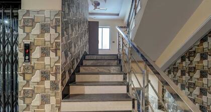 Raj Palace Guest House