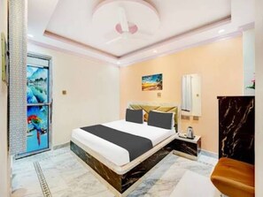 Luxury Room | Rollaway beds, free WiFi, bed sheets